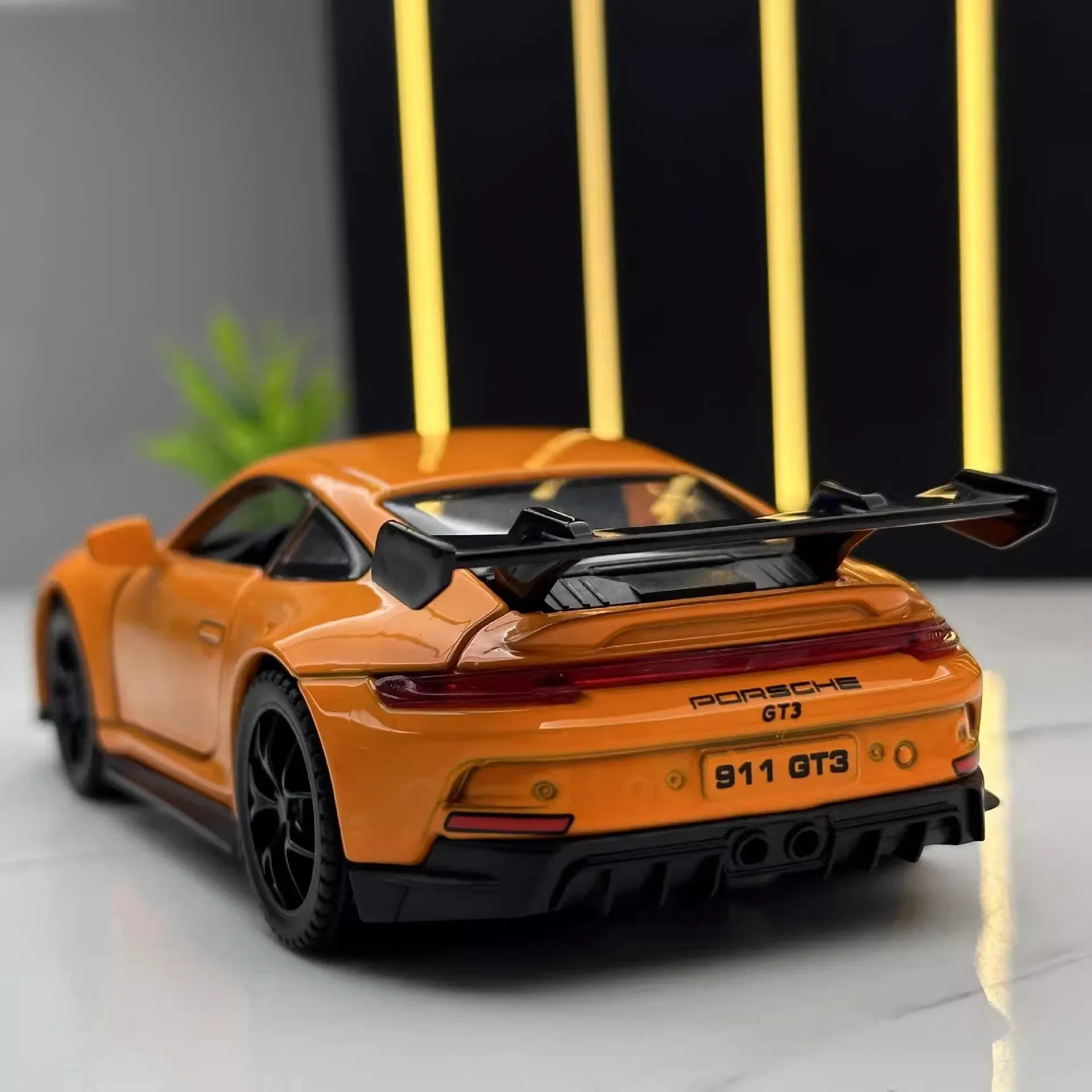 1:32 911 GT3 RS 合金スポーツカーモデルダイキャストメタルレーシングカー車両モデル高シミュレーションサウンドライト子供のおもちゃギフト少年