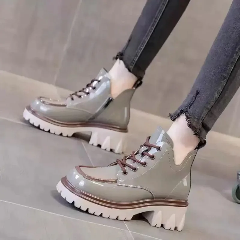 2026 neue Frauen Schuhe Patent Leder Frau Stiefel Plattform Chunky Boot Solide Schuh High Heel Schuhe Herbst Winter Plus Größe 40