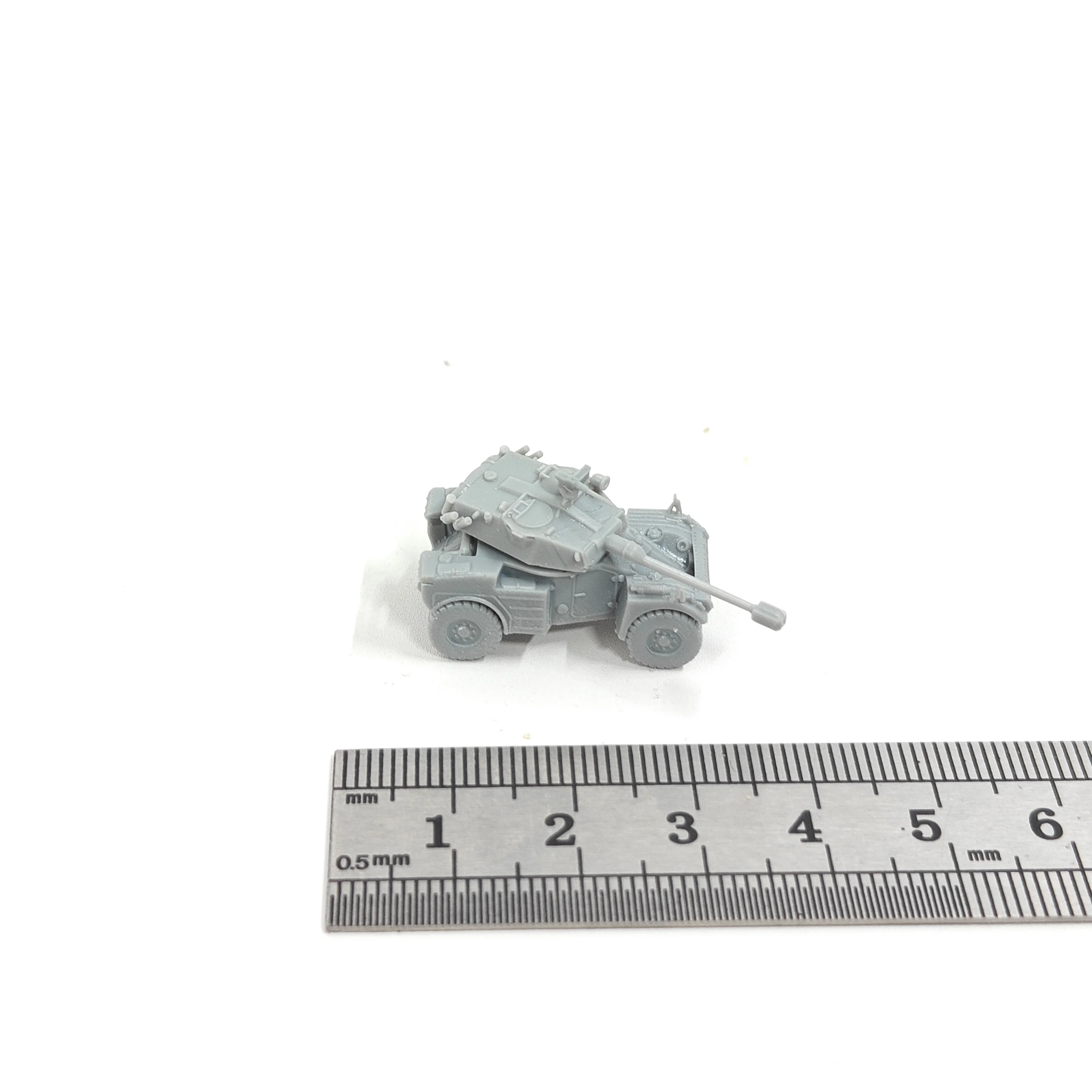 

КОМПЛЕКТ МОДЕЛИ бронеавтомобиля Panhard AML-90 в масштабе 1/144