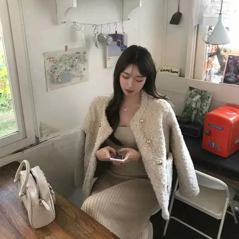 

Элегантное пальто из овечьей шерсти, женская модная укороченная куртка из искусственного меха, зимняя корейская пушистая верхняя одежда, дизайнерские меховые пальто с длинными рукавами, новинка