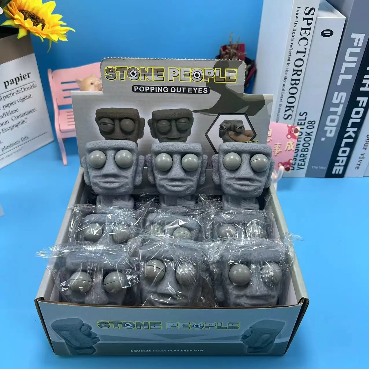 Stone Man löst Stressspielzeug langsam zurück, weiche Moai-Statue, Squeeze-Augen, interessanter Ausdruck, entspannt Stress, Geschenk für Kinder