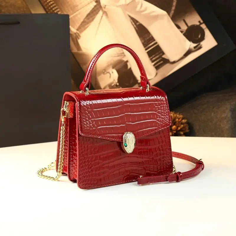 

Elegant Women's Diaper Bag Minimalist Crossbody Handbag Luxury Designer Tote Vintage Leather Original Retro Party Bag