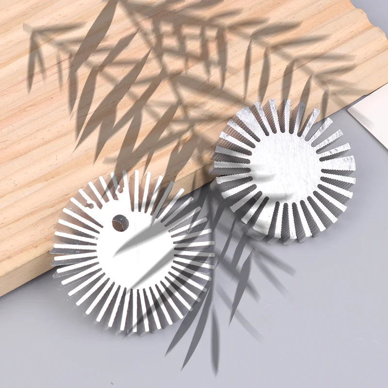 【جديد】قطر المبرد COB 25/37.5/40/48/50/53/60/65/67 مللي متر مبدد حرارة Led عالي الطاقة عباد الشمس مشعاع صلب سبائك الألومنيوم المستديرة