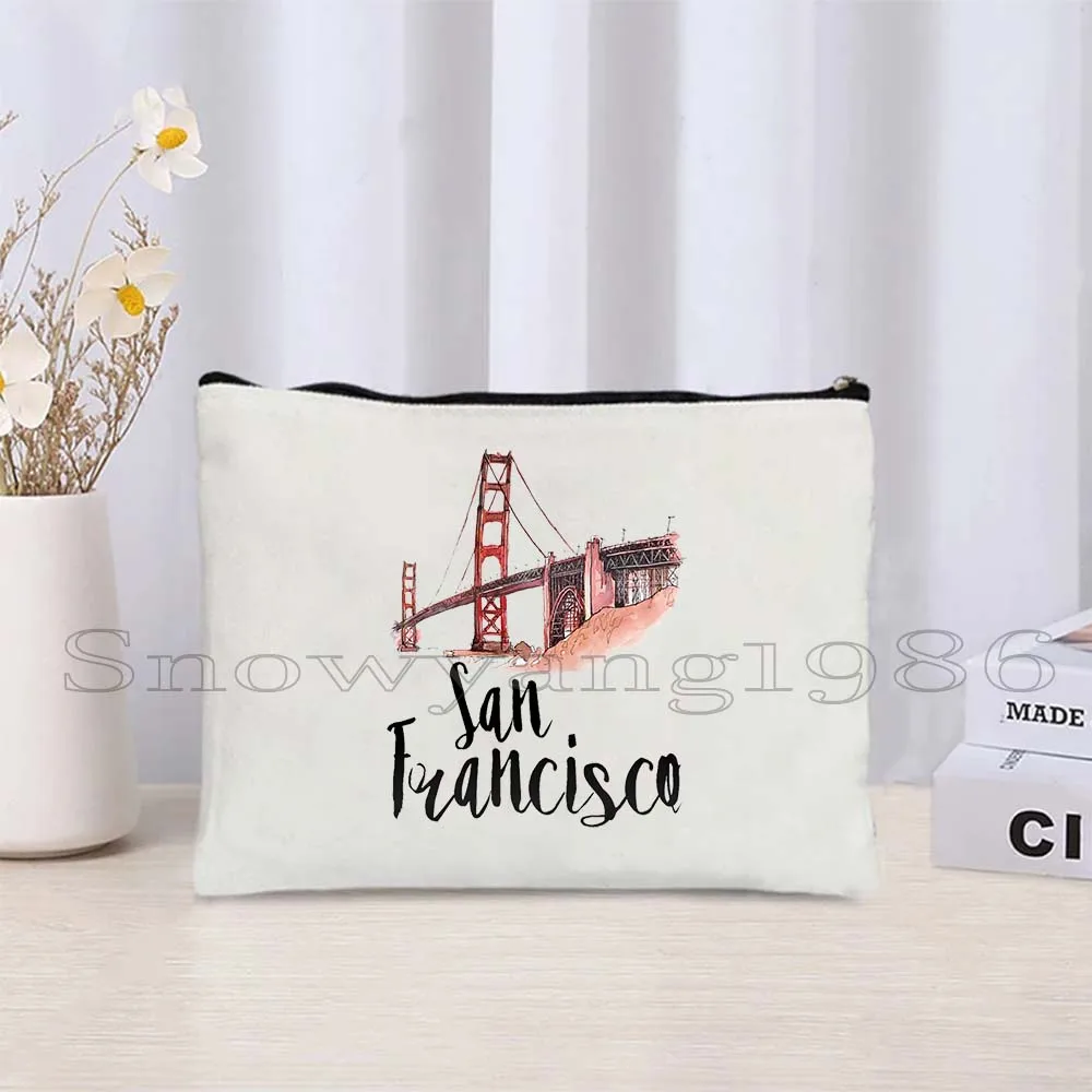 

Сиэтл Майами Чикаго Милан Нью-Йорк Москва Лос-Анджелес Тадж Махал Нидерланды косметичка для макияжа губная помада пенал