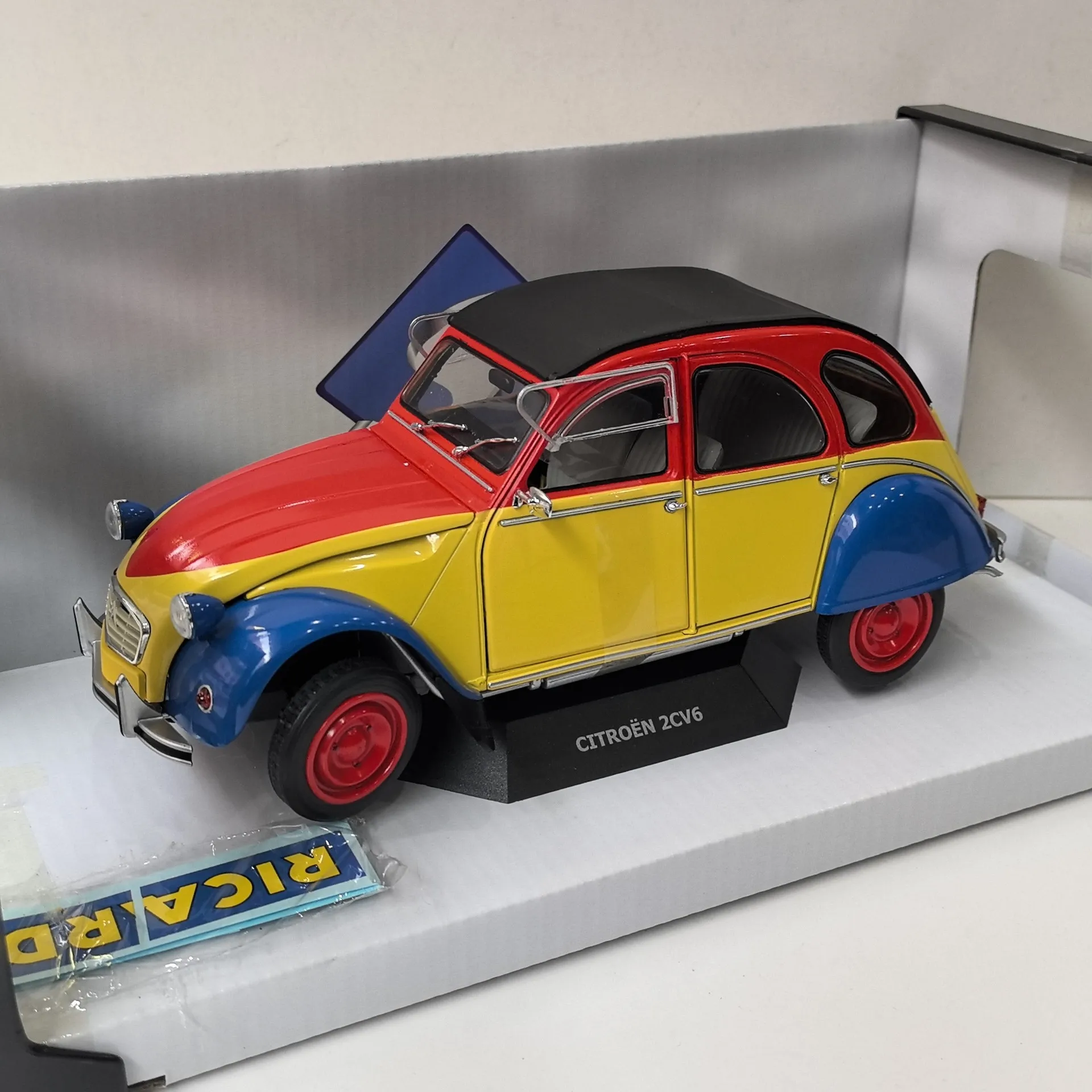 Modèle de voiture en alliage moulé sous pression, échelle 1:18, CITROEN 2CV6 1985, jouet de collection, cadeau, affichage Souvenir, ornement