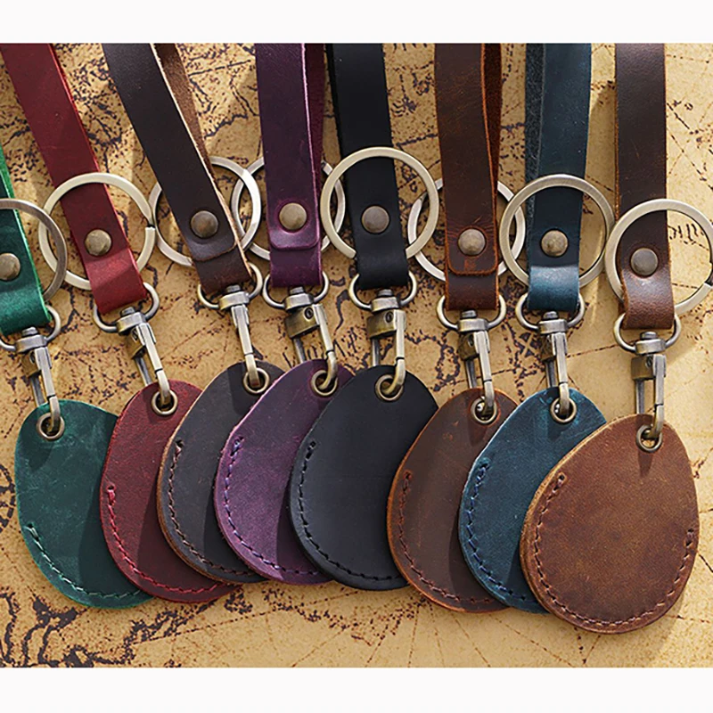 Custom Logo Crazy Horse Genuine Leather Keychain Laser Engraved Vintage Door Access Card Holder Key Chain for Airtag Keyring