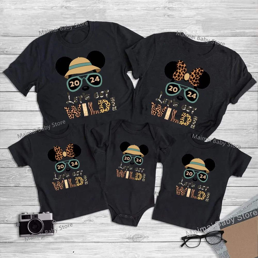 2024 Disney Let\'s Get Wild Funny Family Matching Shirts Animal Kingdom Mickey Minnie Print Dad Mom Kids Baby Family Trip Outfits