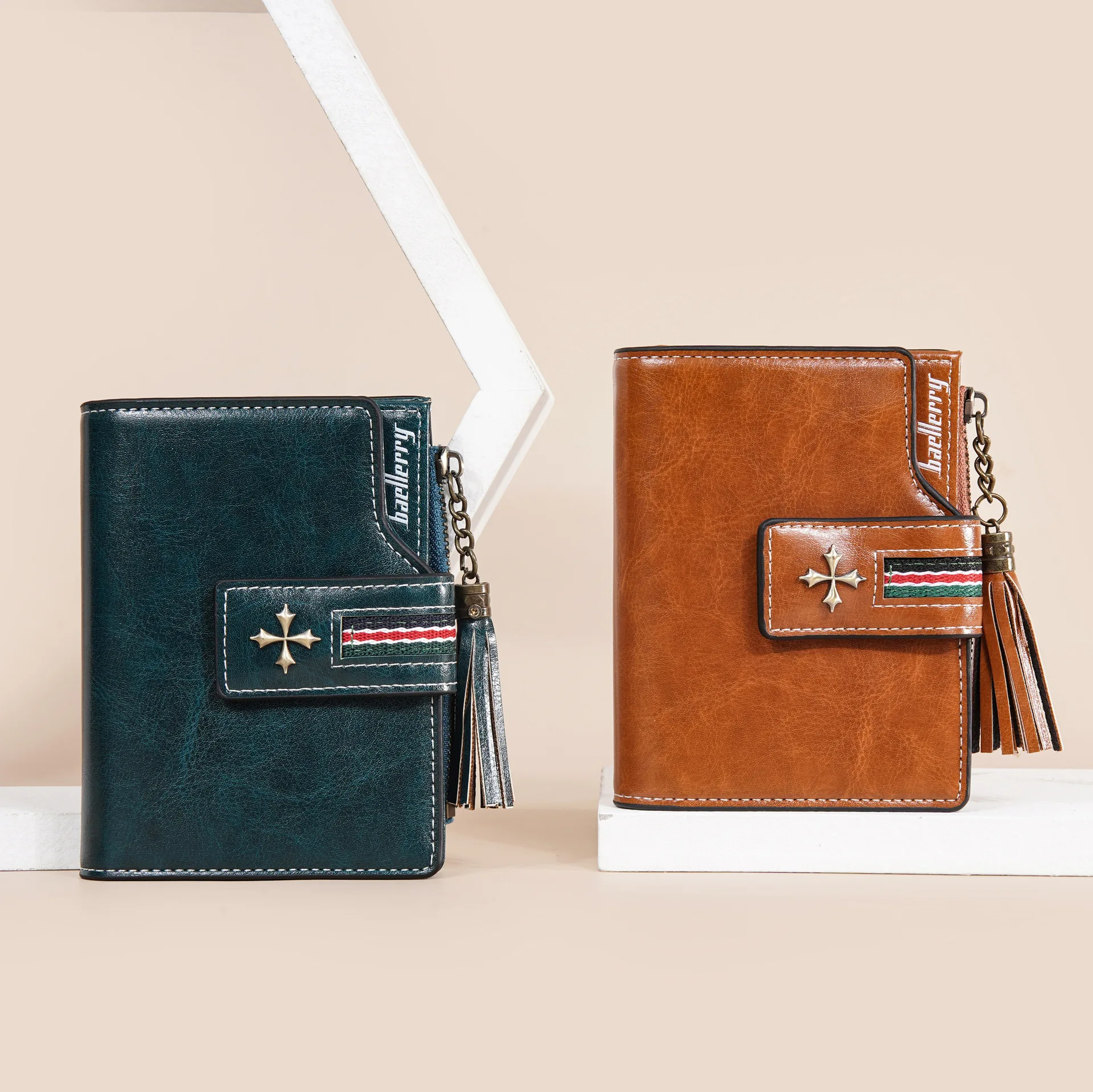 Neue PU-Damenbrieftasche mit Ölwachs-Lederquasten, Modische Dreifach Gefaltete Kurze Geldbörse, Mehrfach-Fach Reißverschluss-Münzbörse – Detail 32