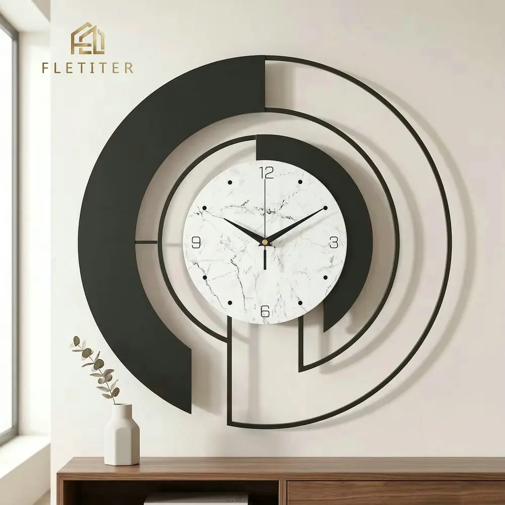 Horloge murale dorée, Art décoratif pour salon et entrée, Cadre métallique, Horloge silencieuse sans tic-tac, Décoration intérieure, Design intemporel