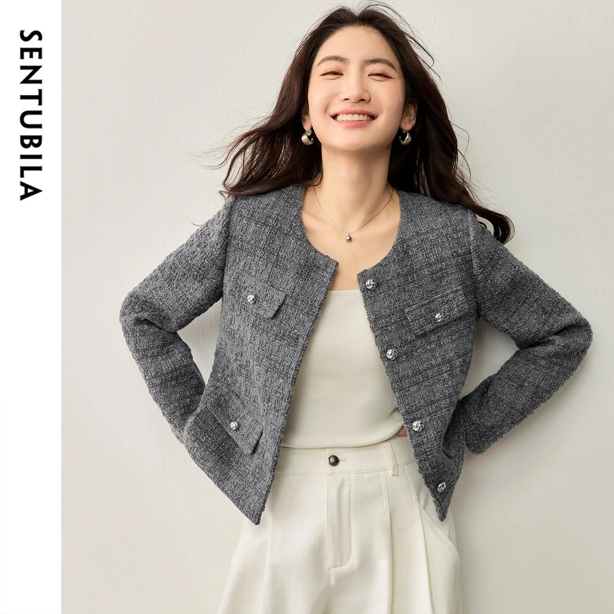 

SENTUBILA Handloom Tweed Jacket Women's 2025 Autumn O-neck Metallic-thread Structured Shoulders Coat Elegant Tops 153WA8659