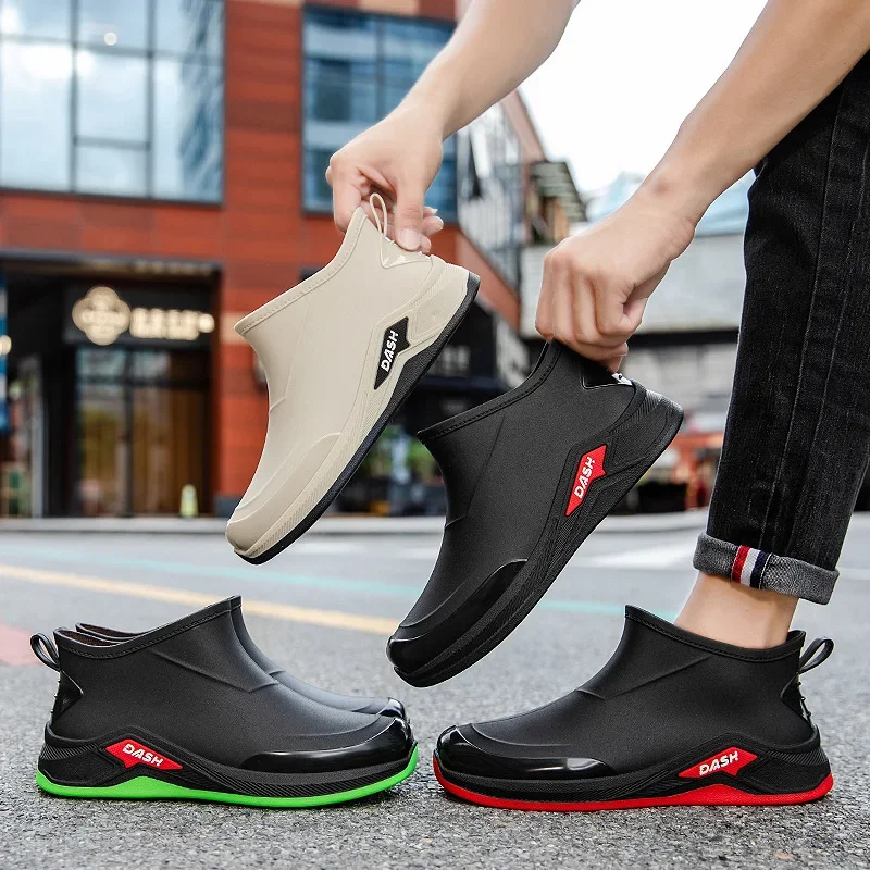 Rain shoes men's new bunched mouth rainproof waterproof shoes short tube fashion rain boots padded cotton work shoes 2026