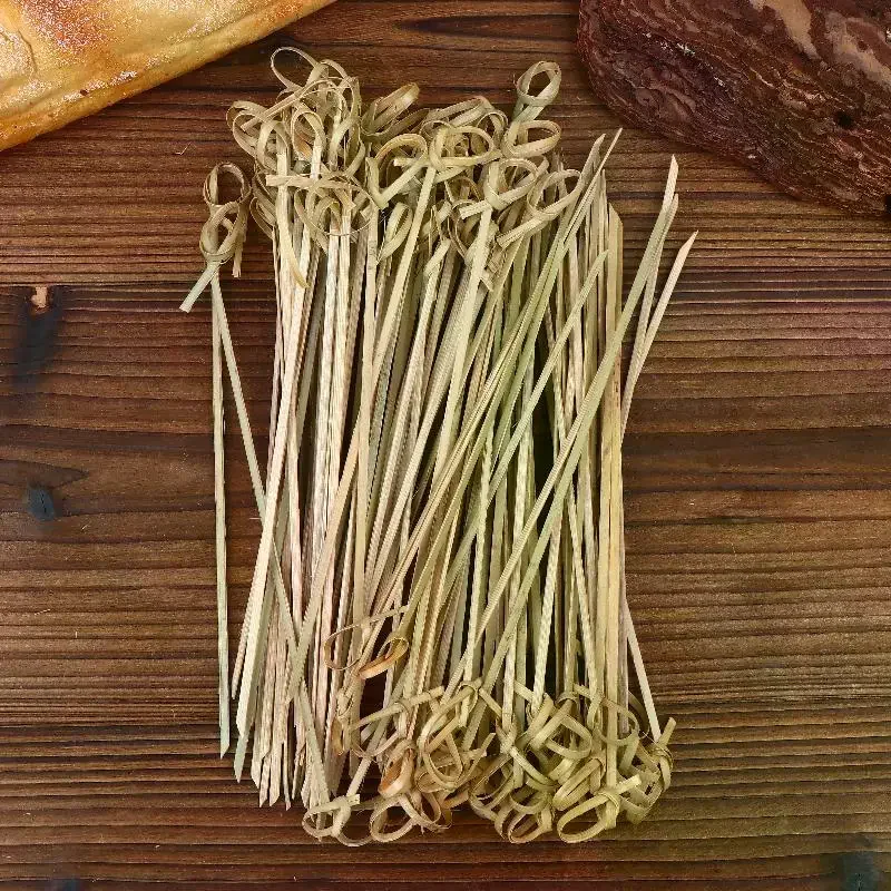 Pack of 100/200 Twist-end Bamboo Knot Skewers for BBQ, Sandwiches & Appetizers