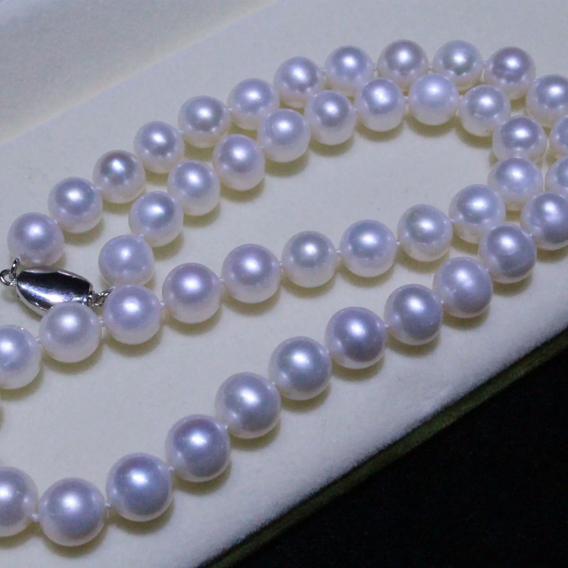 elegant women's nature south sea 9-10mm 10-11mm white pearl necklace 18inch dress jeweler