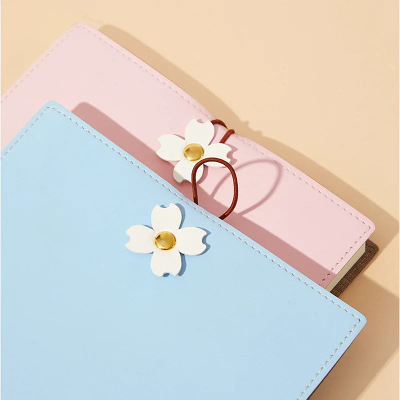 Imagem -03 - Cute Cherry Blossoms Notebook Square Blank Page Notepad Student Portable Sketchbook Atrações Turísticas Livro Estampado