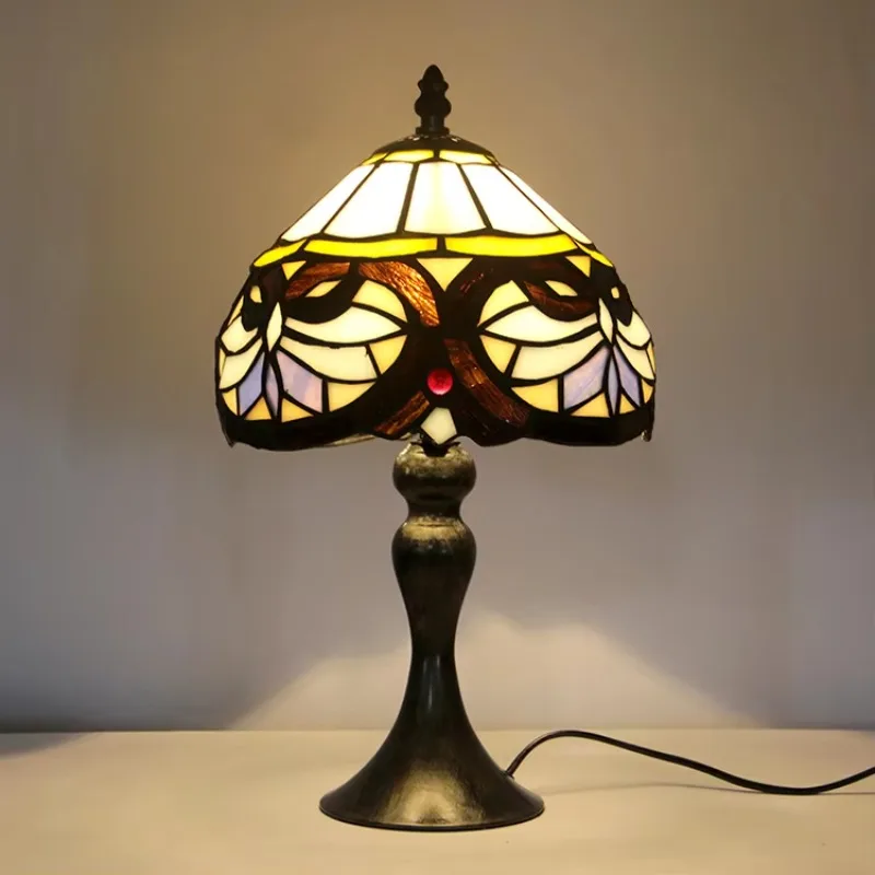 

8-Inch European style, stained glass lampshade desk lamp, desk lamp with antique, resin base