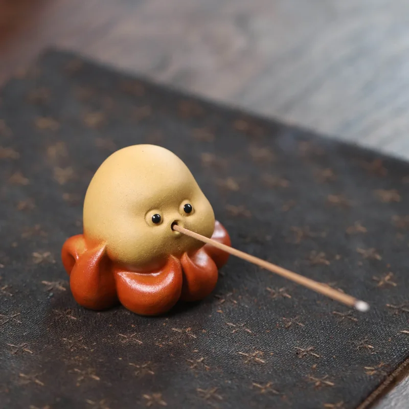 

Yixing Zisha Tea Pet Octopus Small Ornament Eight Directions Wealth Octopus Teapot Lid Sculpture Tea Set Tea Play Incense Holder