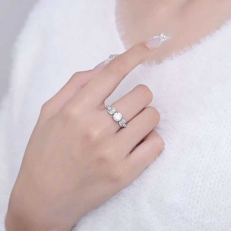 The new zirconia ring is a stylish and elegant piece of jewelry with a feminine touch.