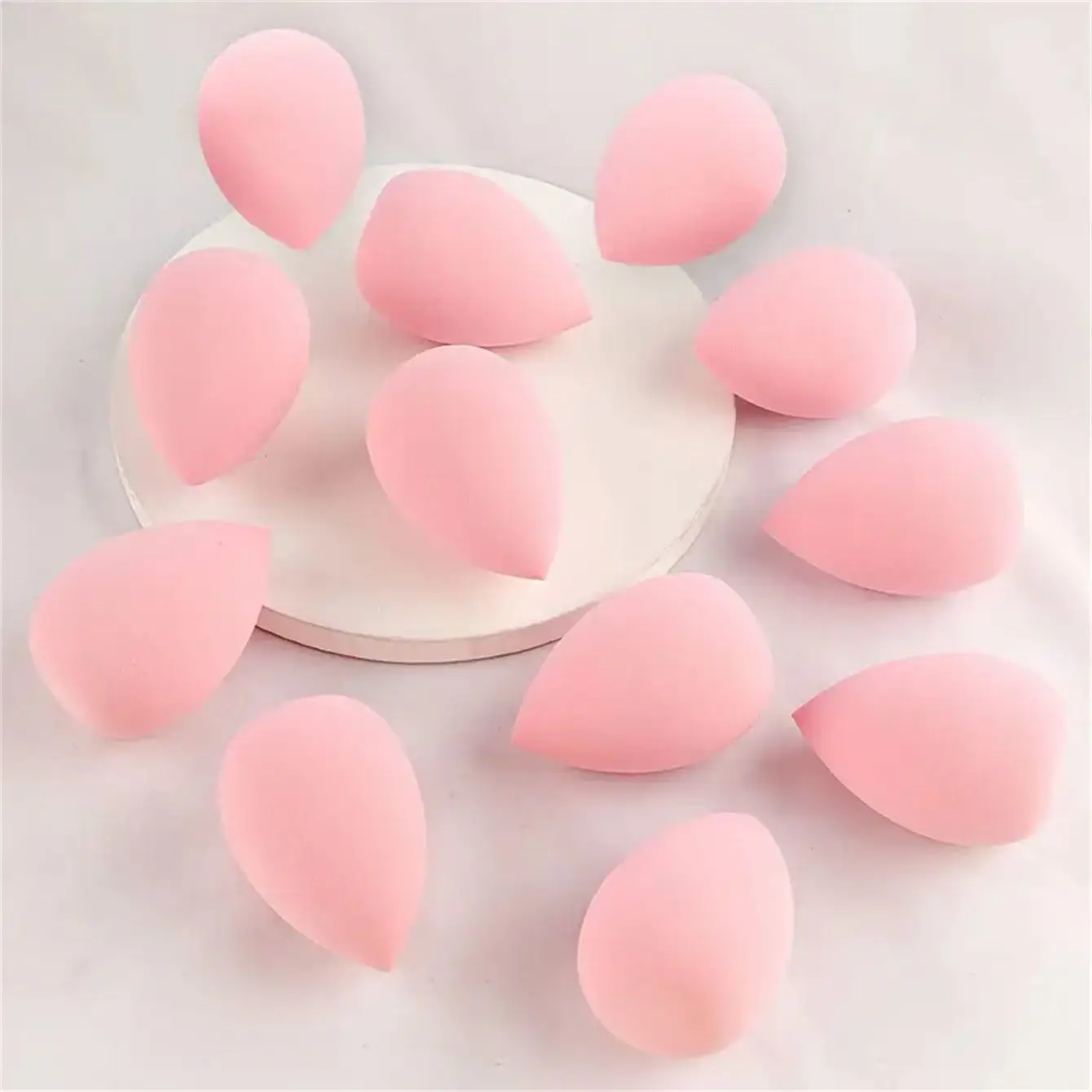 L-formaat mini schattig make-up ei 1/6 willekeurige kleuren en vormen, meerkleurige make-upspons, foundationmix schoonheidsspons