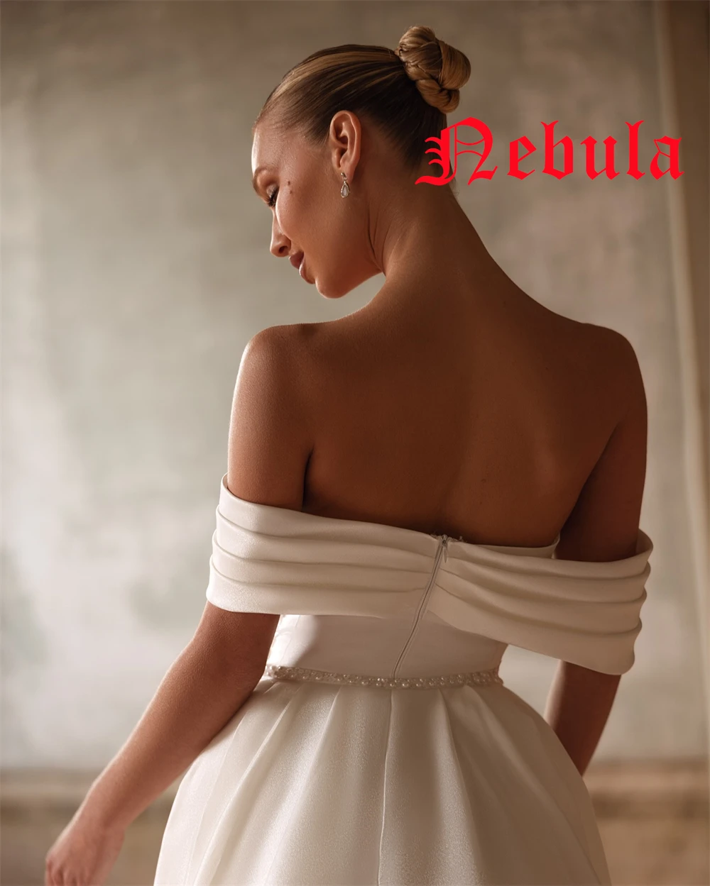 Vestido de novia de manga corta con hombros descubiertos, elegante, personalizado, de satén, sin tirantes, exquisito tren capilla, vestidos de novia sin espalda