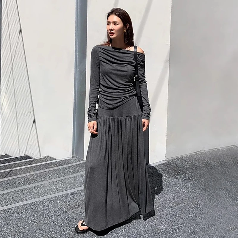 

Faionable Long Sve T-irt And A-Line Skirt Set with Slant Collar And Pleats for Young Women Autumn Design