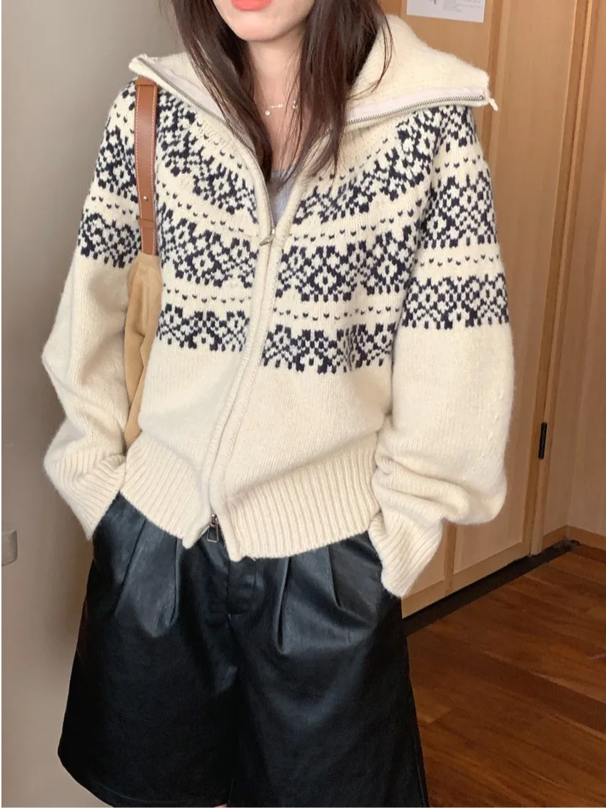 

JL Retro Fair Isle f High Ne Трикотаж на молнии с дверцей Мягкая уютная верхняя одежда в 3-х цветах Long Sve Commute Sle Вязаная одежда...