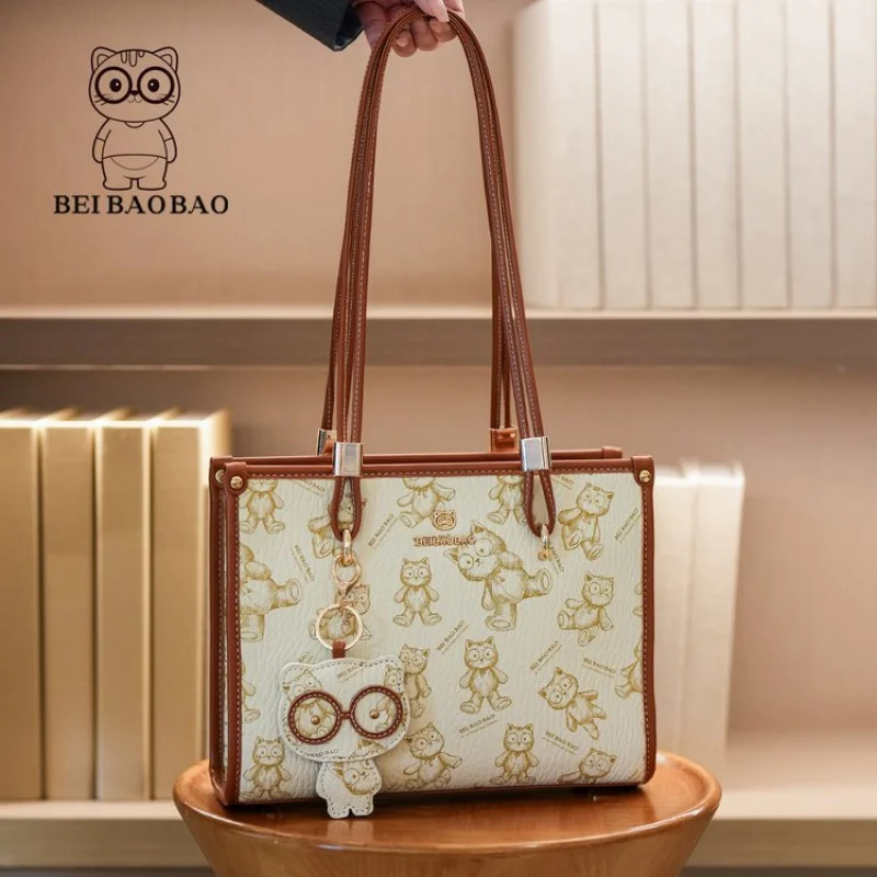 

Stylish Ladies Crossbody Bag Made Of Durable Leather Popular Design For Everyday Fashion And Comfort