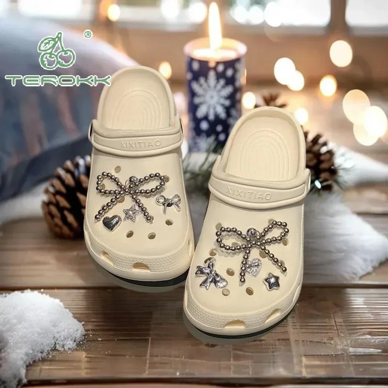 ชุดตกแต่งรองเท้ารูปโบว์มุก 1 ชุด แฟชั่นคลิปติดรองเท้าผ้าใบ ดอกไม้มุก ตกแต่งรองเท้าแบบขั้นสูง DIY หัวเข็มขัดถอดได้ อุปกรณ์เสริมรองเท้า