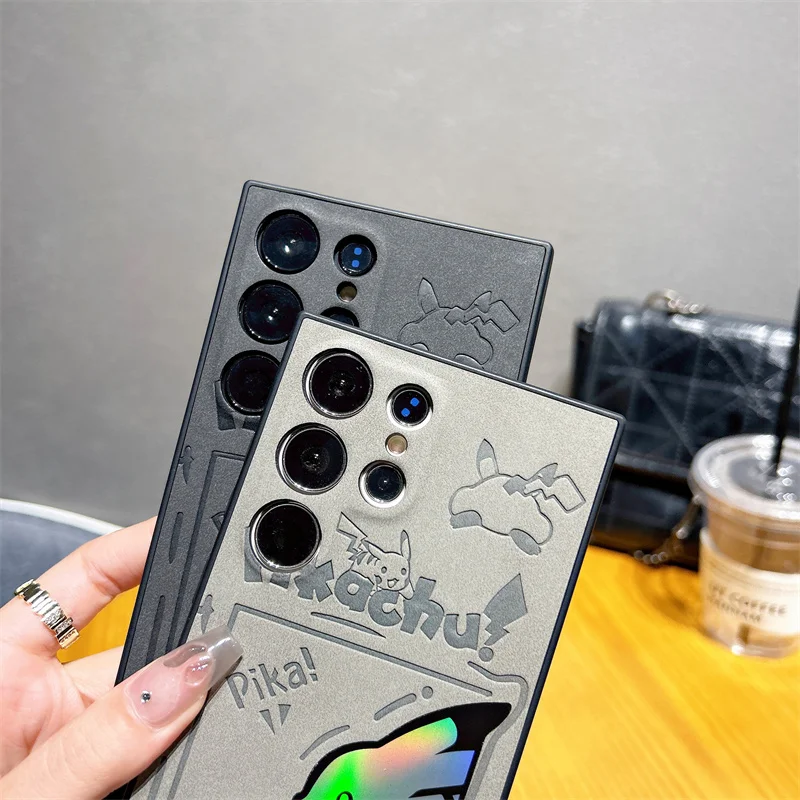 الفاخرة مكافحة الفراء الليزر لطيف أنيمي بوكيمون بيكاتشو جراب هاتف لسامسونج S23 S22 S24 الترا الساخن الجلد المدبوغ لينة جلدية عدسة حماية