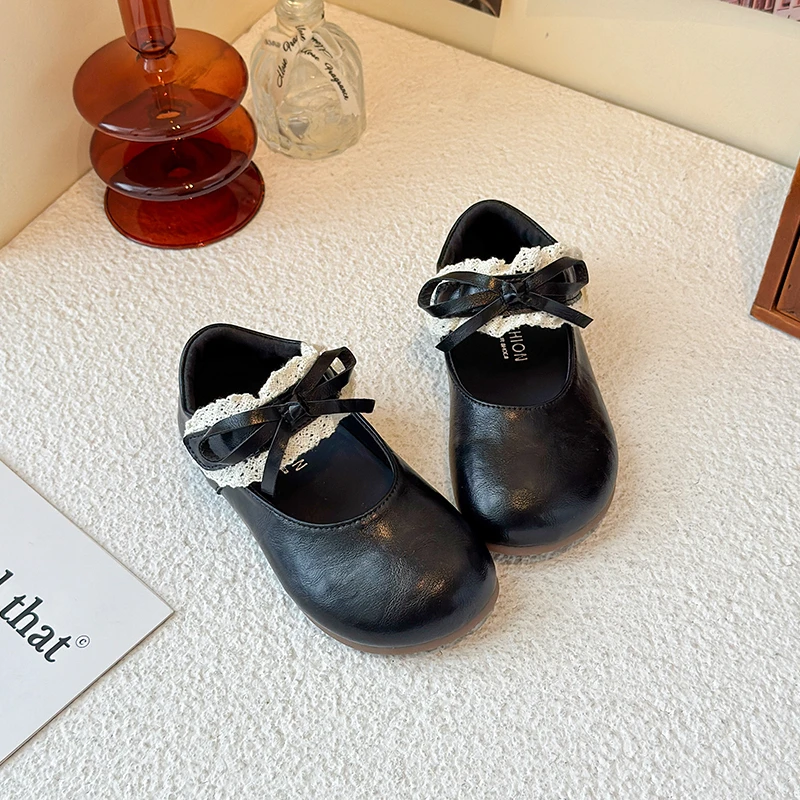 Sepatu Kulit Anak Perempuan Baru yang Manis untuk Putri Musim Semi Musim Gugur Sepatu Sekolah Anak dengan Tali Kasual Anak-anak Pita Pesta Sepatu Mary Jane