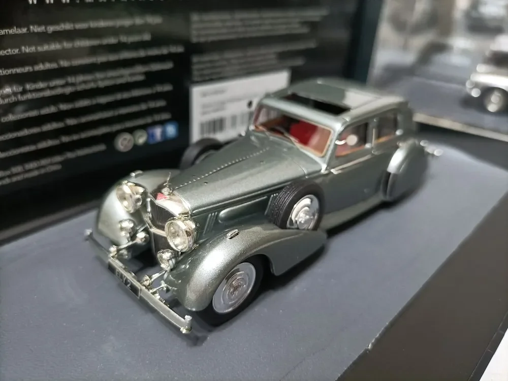 Matrix 1:43 Alvis 4.3L Charlesworth 1938 Grey Vintage Car Simulation Limited Edition Resin Metal Static Car Model Toy Gift