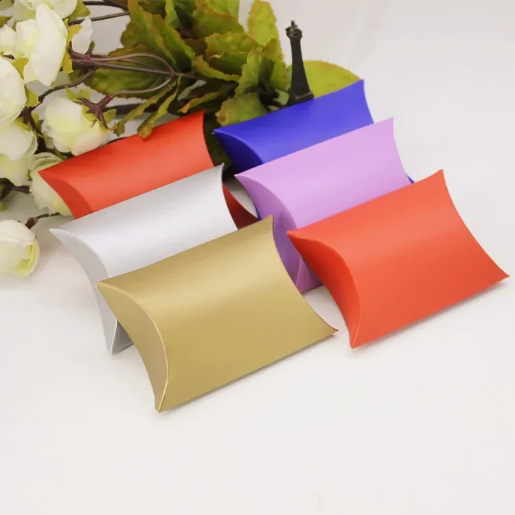 50pcs Favor Candy Box Bag New Craft Paper Pillow Shape Wedding Favor Gift Boxes Pie Party Box Bags Eco Friendly Kraft Promotion