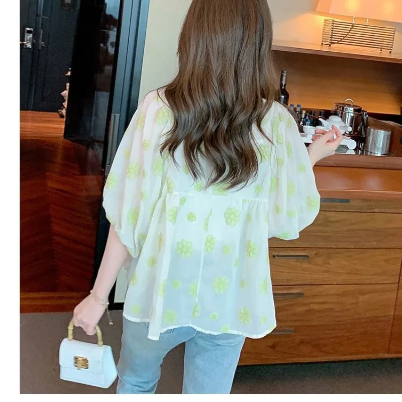 Printing Minimalist Fashion Casual Summer Women's 2024 New Pullover V-neck Spliced Button Loose Comfortable Lantern Sleeve Tops