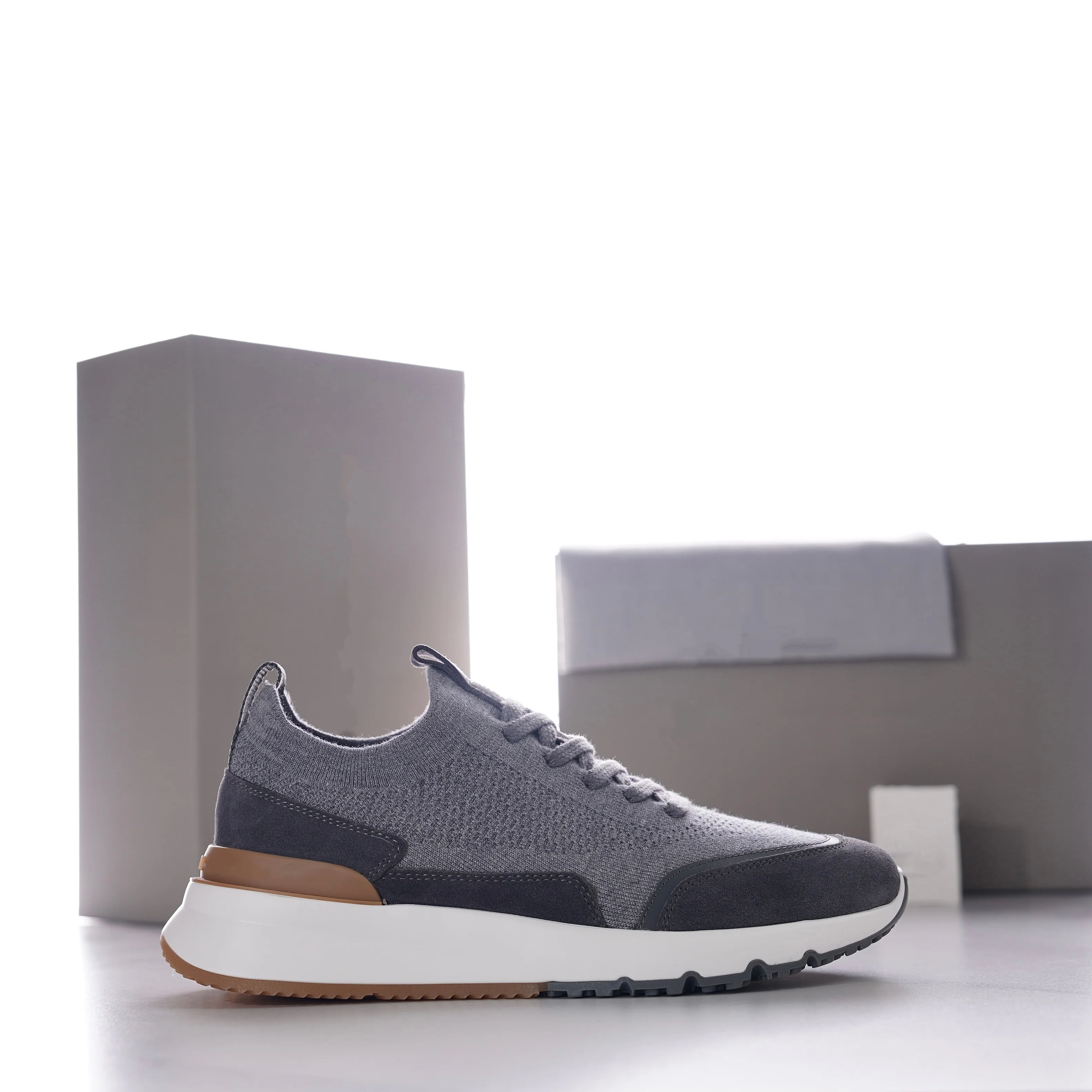 GRAY