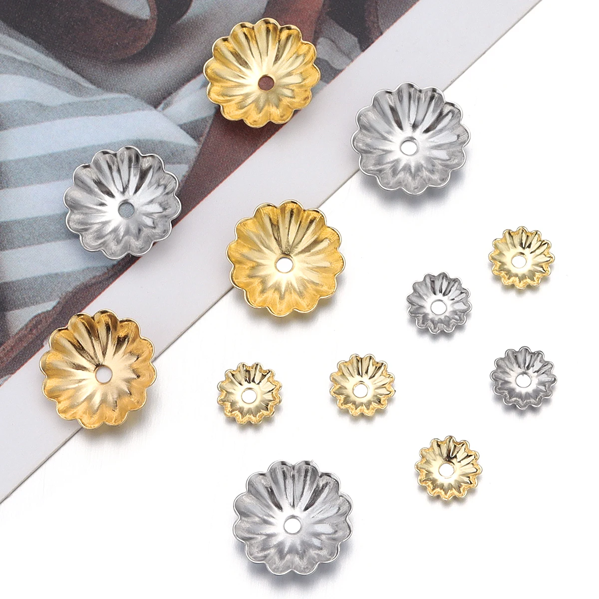 50 قطعة الفولاذ المقاوم للصدأ زهرة الخرز قبعات معدنية خرزة مباعدة قبعات لصنع المجوهرات أساور يدوية إكسسوارات عقد بالجملة