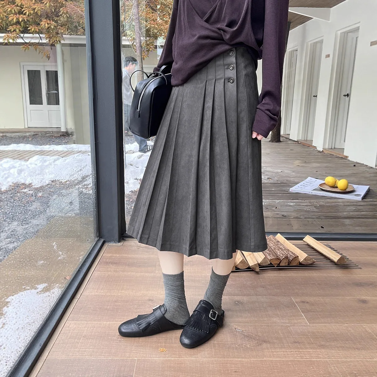 

Autumn and Winter New Plush Wrap-style Commuter Versatile Pleated Skirt