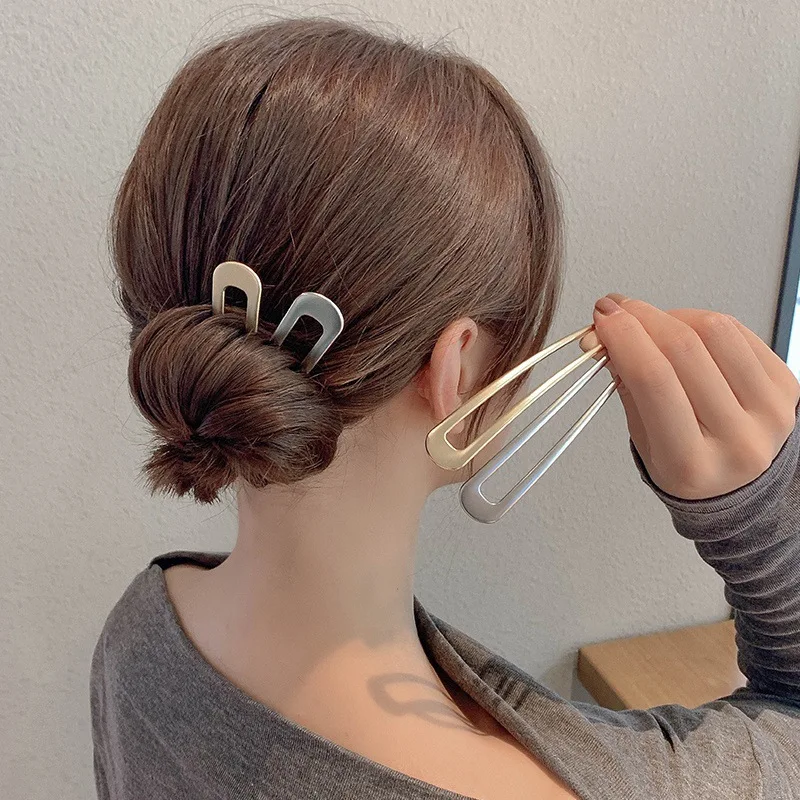 

1Pcs Premium Metal U Hairpin Women Korean Simple Bun Updo Tool New Elegant Modern Hair Stick Headwear Accessory