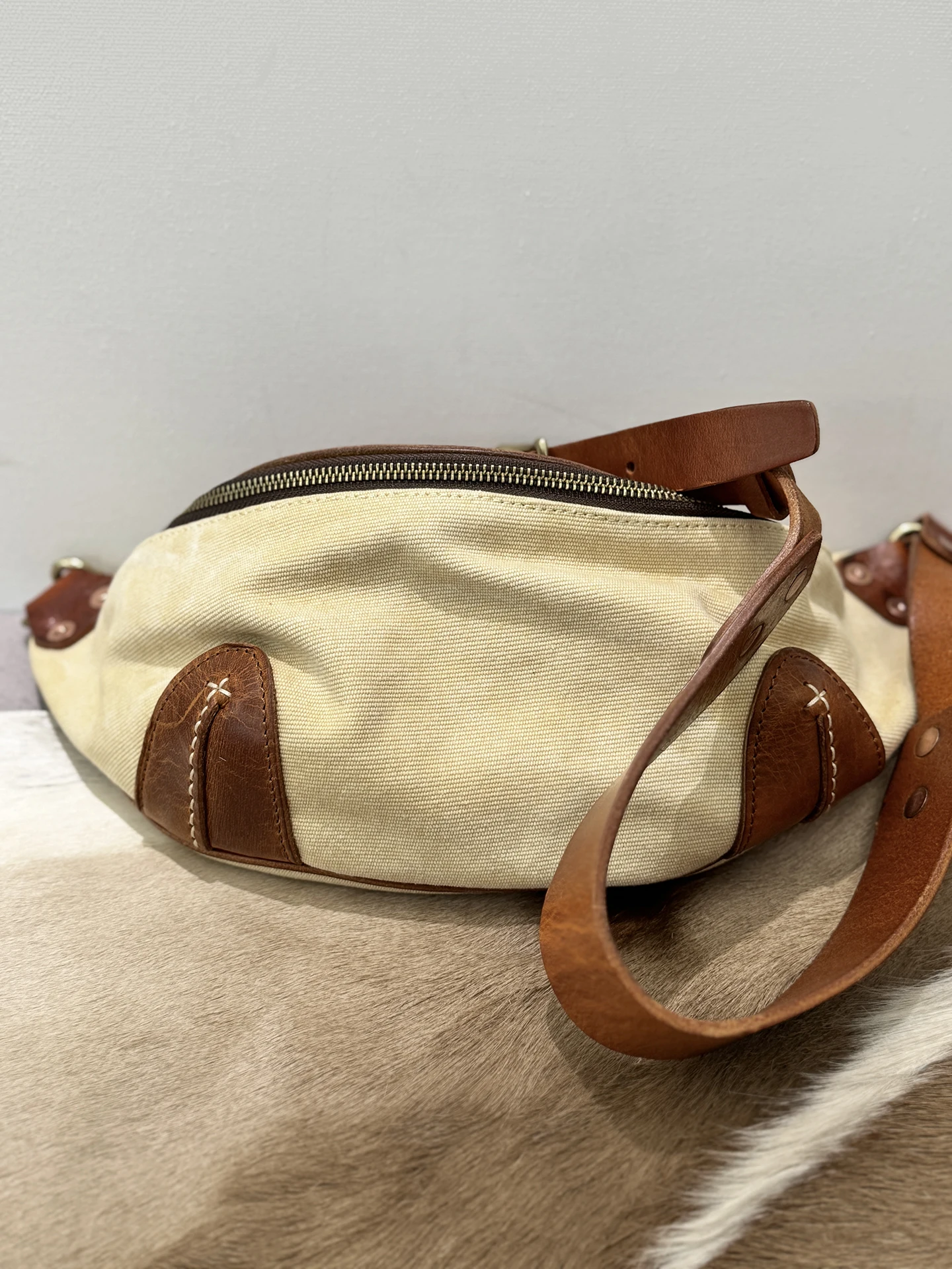 Men's Chest Bag Leather Canvas Crossbody oulder Bag Casual Vintage Sle Satchel Faionable Trendy Small Bag for Men view 3