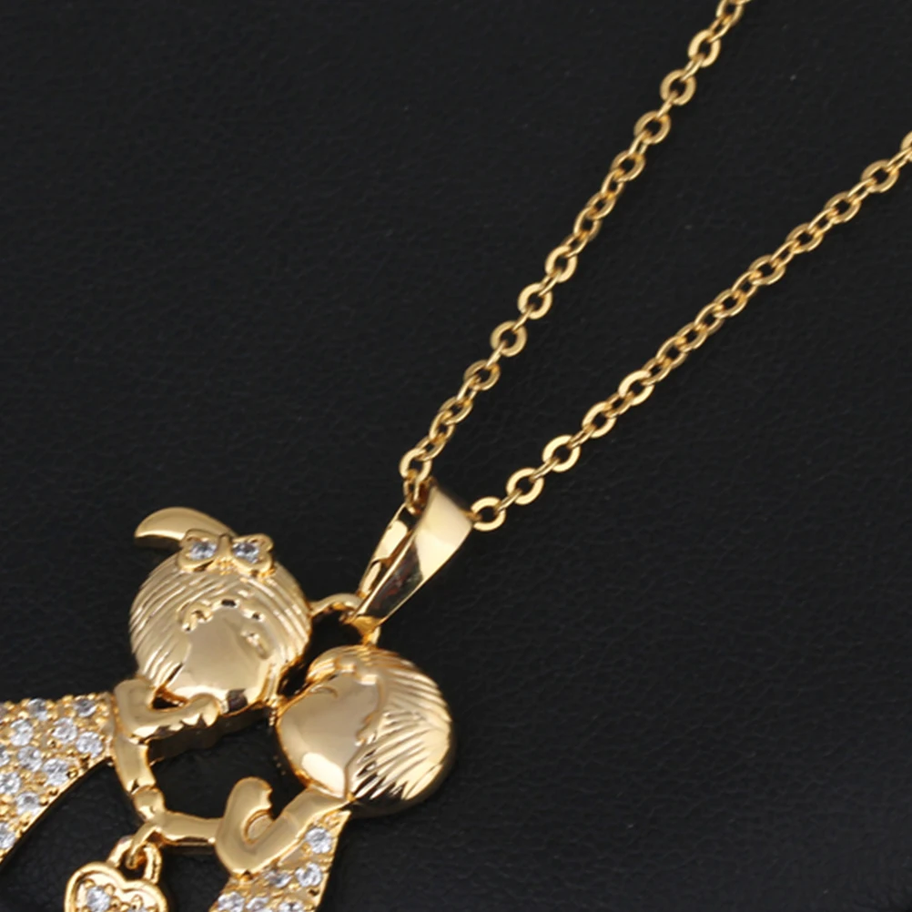 

Women Necklace Micro-Inlay Hollow Out Kissing Shape Zircon Pendant Alloy Chain Durable Stainless Steel Simple Elegant Daily Wear