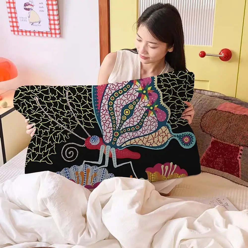 Y-YayoiS K-KusamaS Fast-Drying Polyester Pillow Towel - Minimalist Design, Durable for Long-Term Use