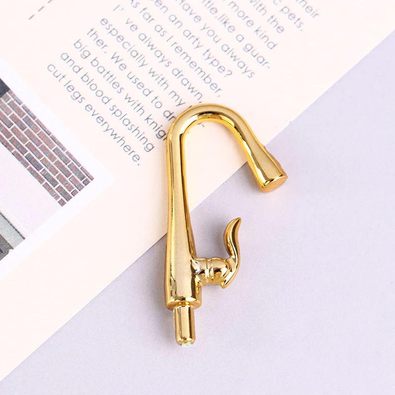 2 ピース/セットドールハウスミニチュアシングルヘッド蛇口タップモデルドールハウスバスルームキッチンミニシミュレーション装飾おもちゃアクセサリー