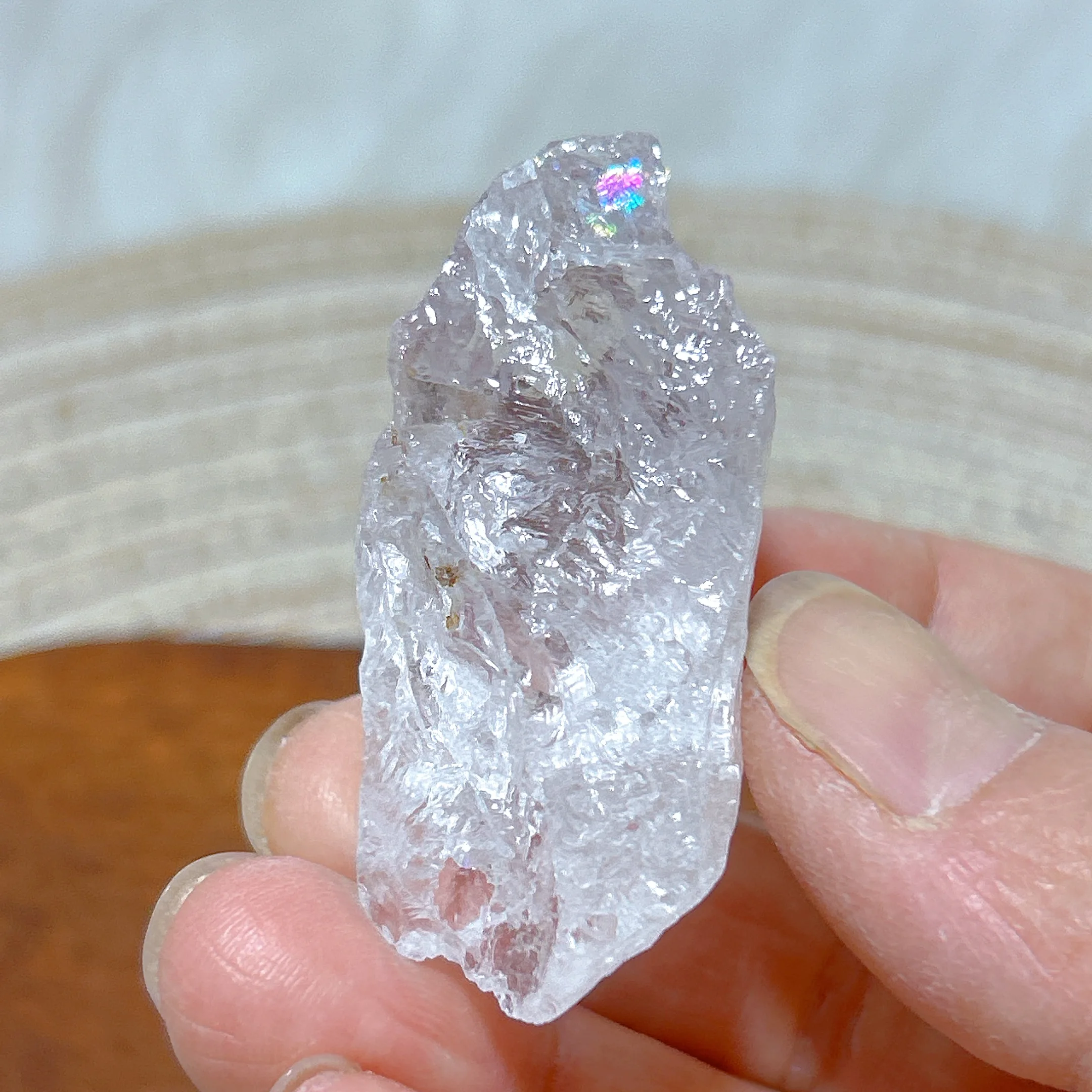 

High Qulity Natural Crystal Rainbow Azeztulite Raw Stone Specimen Healing Energy Reiki Mineral Torch Home Decoration Gift