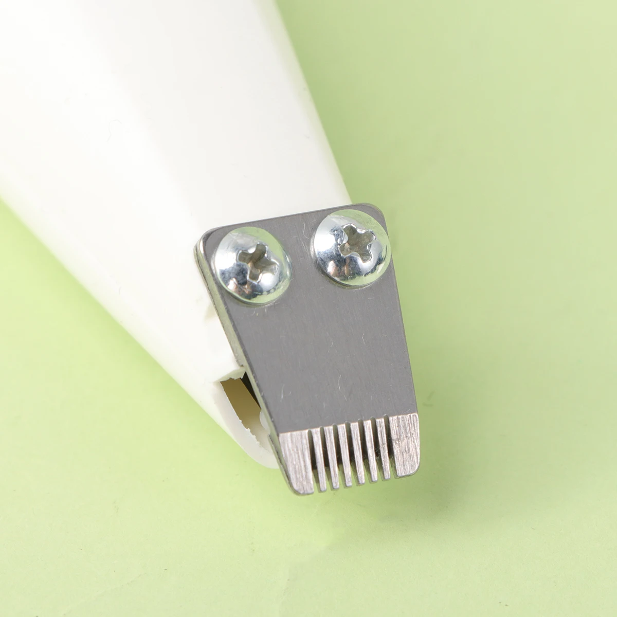 

USB Rechargeable Cat Foot Hair Trimmer Professional Pet Grooming Tool for Dog Paw Face Ear Mini Electrical Hair Clipper Shaving