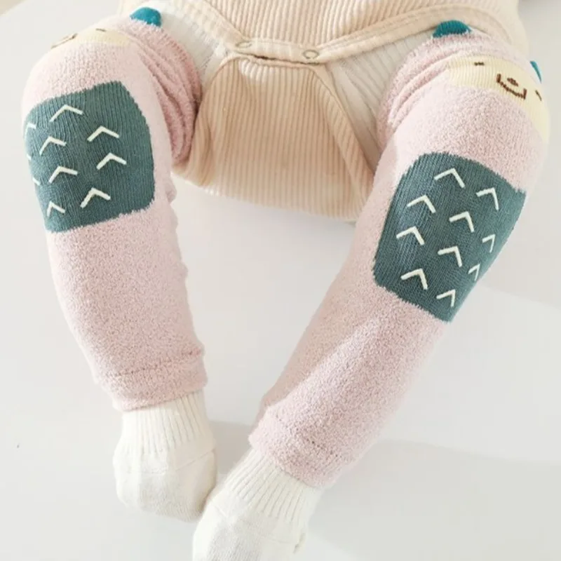 Fleece Lined Thickened Over The Knee Leg Protectors Infant Crawling Socks Long Tube Sock Covers for Diaper Changing Knee Pads​