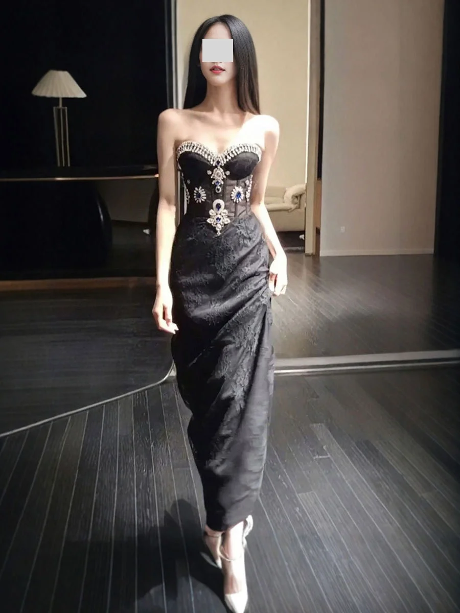 

Adore Customized High-end luxury, niche style, elegant lady heavy-duty water droplet sequined black strapless dress for women