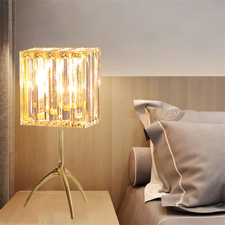 

European all-copper table lamp, bedroom bedside lamp, wedding table lamp, warm living room crystal decoration creative table