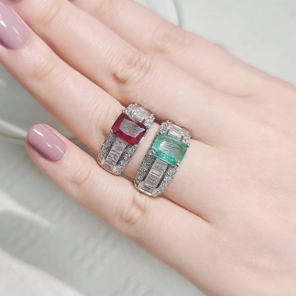 Moonso Unique Design Trendy Red Green Color Rectangle Engagement Ring for Women Anniversary Gift Jewelry Wholesale R8108