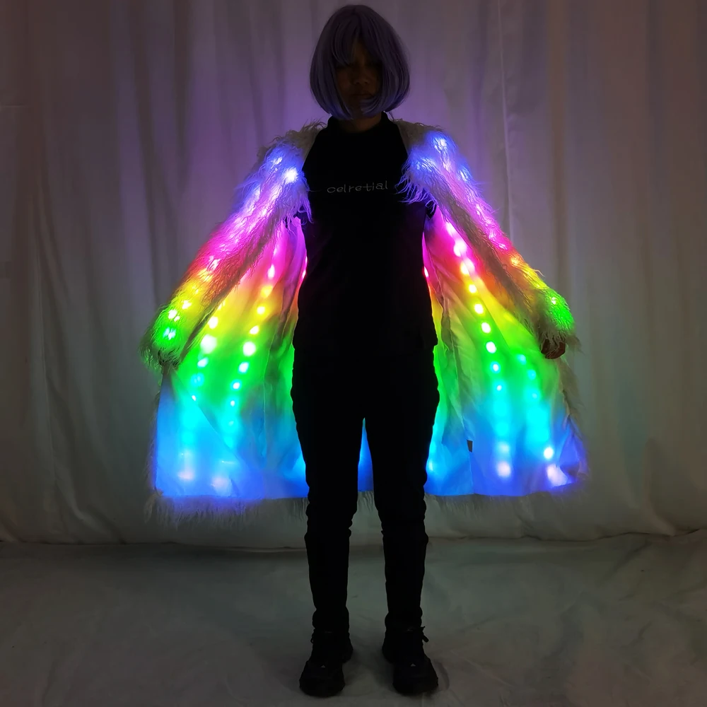 

Women's LED Fashion Faux Fur Jacket Remote Control Light-Up Coat Warm Soft Touch Outerwear for Parties And Special Events