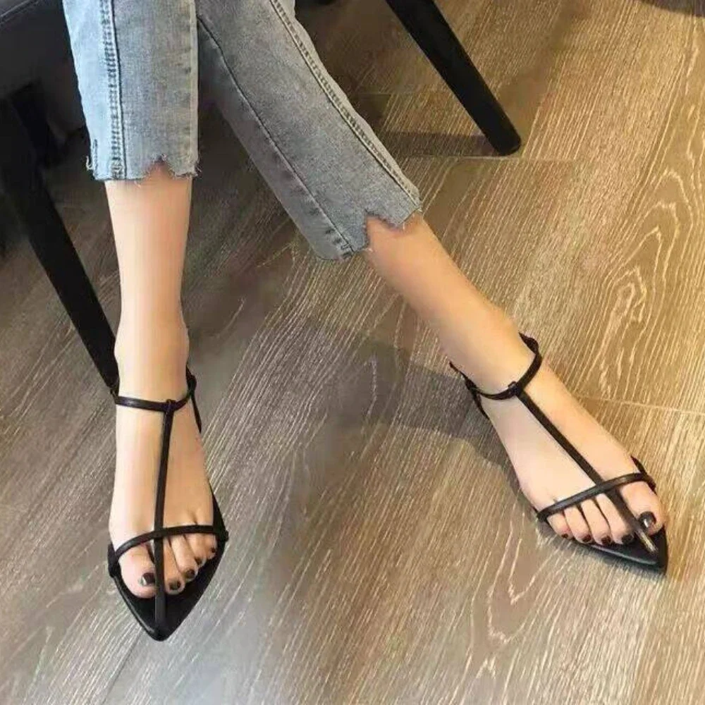 

Women Flat Sandals Pointed Toe Designer Sandals Ankle Buckle Strap Clip Toe Roman Casual Beach Ladies Flats Zapatos De Mujer