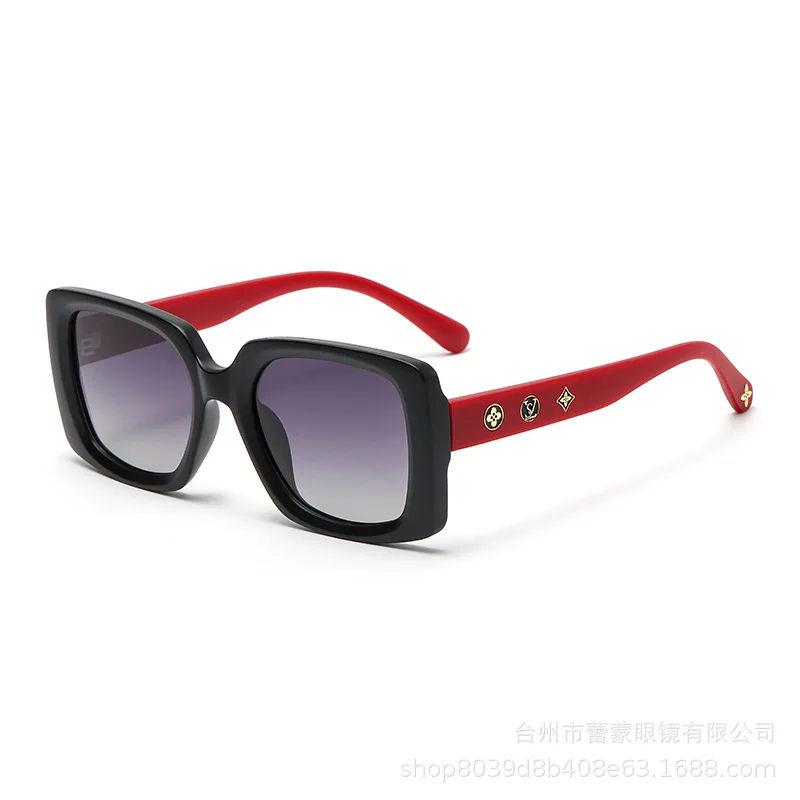 

2025 New Retro Trend Polarized Sunglasses Fashion Light Luxury High-end Small Frame Outdoor Driving UV Protection