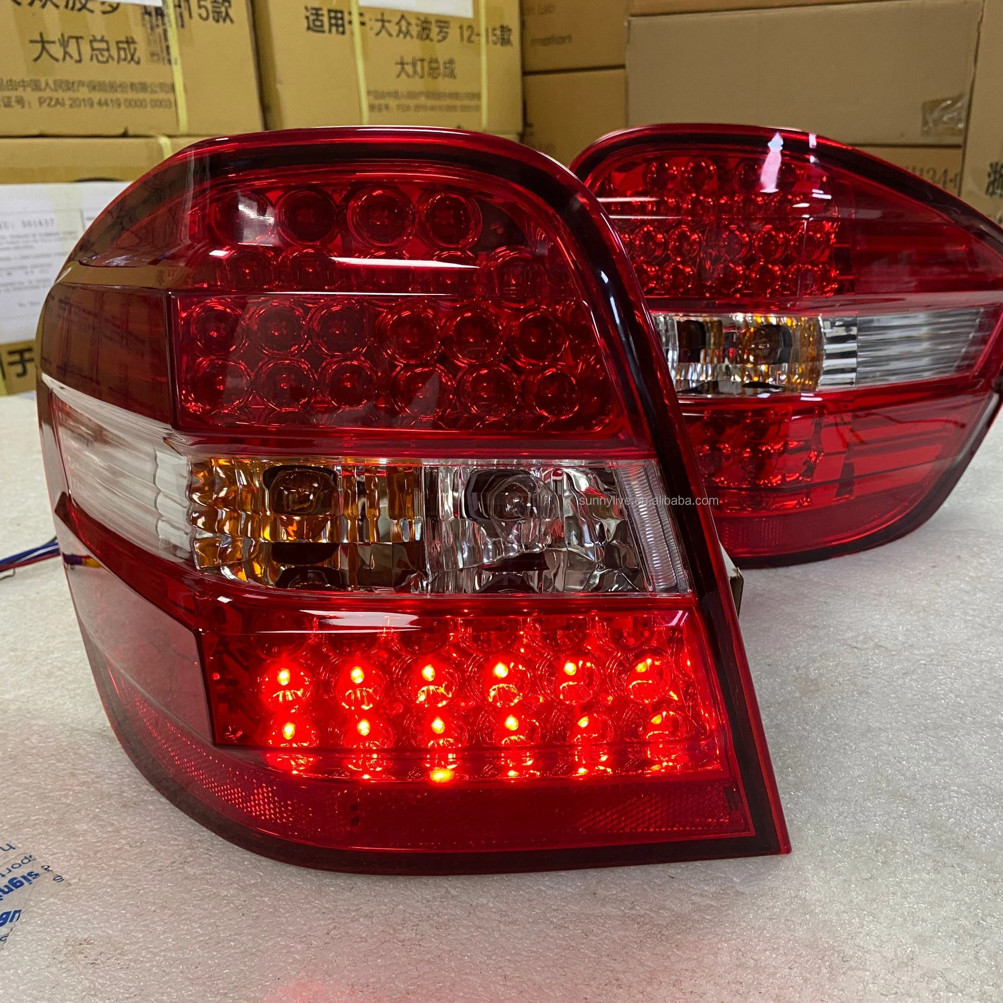 

Led LIGHT For W164 ML350 ML320 LED Tail Light Red Color 2005-2008 Year For Mercedes-Benz